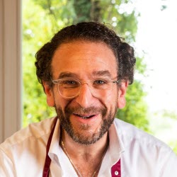 Dan Leclaire